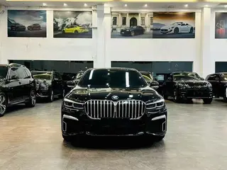BMW 7 Series 2019 740Li xDrive Administrative M Sports suit exterior photo 2