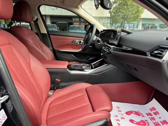 BMW i3 2022 eDrive35L interior foto 11