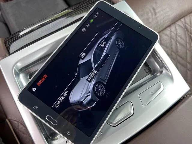 BMW 7 Series 2019 740Li Leading Type M Sports suit interior photo 8