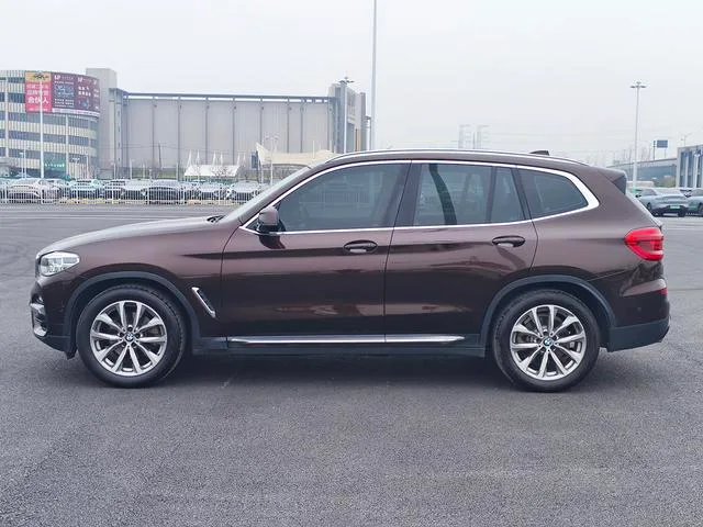 BMW X3 2018 xDrive25i Luxury Set Country VI exterior photo 5
