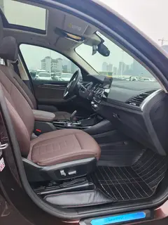 BMW X3 2018 xDrive25i Luxury Set Country VI interior photo 11