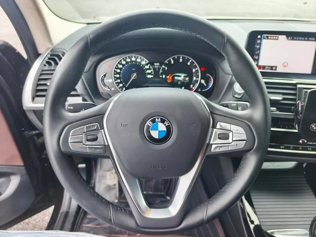 BMW X3 2018 xDrive25i Luxury Set Country VI interior photo 15