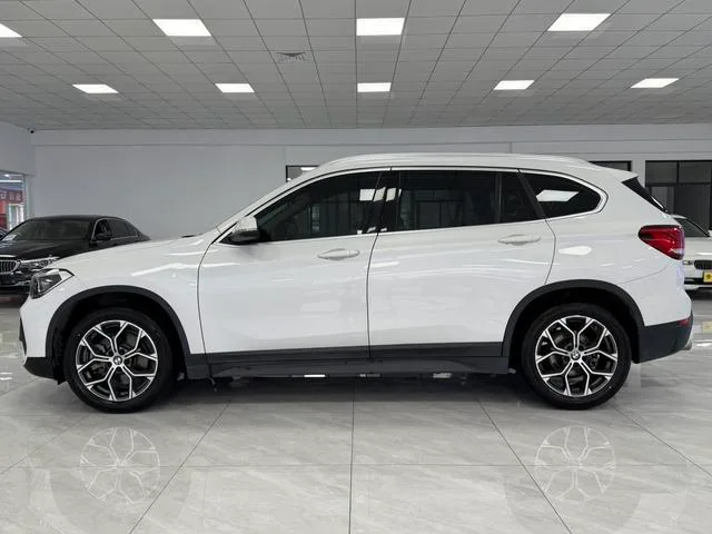 BMW X1 2020 sDrive25Li Líder exterior foto 4 BMW X1 2020 sDrive25Li Líder exterior foto 4