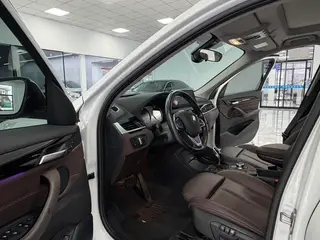 BMW X1 2020 sDrive25Li Líder interior foto 11 BMW X1 2020 sDrive25Li Líder interior foto 11