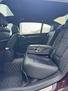 BMW 5 Series 2019 530Li Líder M Conjunto deportivo interior foto 7 BMW 5 Series 2019 530Li Líder M Conjunto deportivo interior foto 7