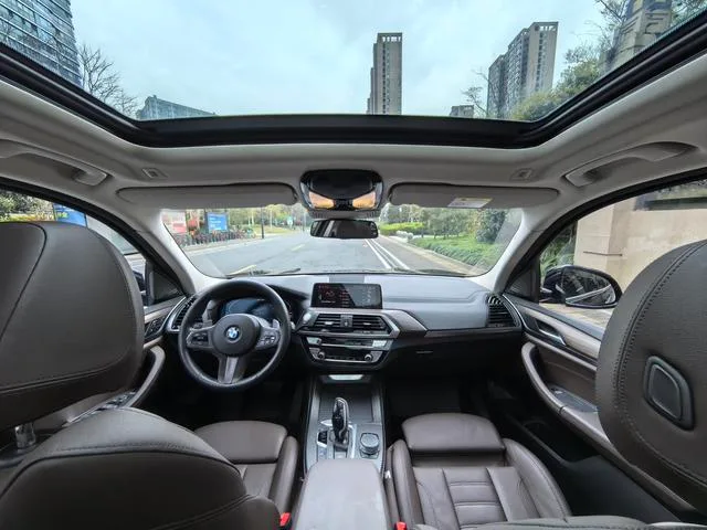 BMW X3 2021 xDrive28i M Sports suit exterior photo 4