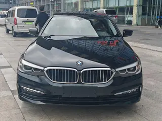 BMW 5 Series 2018 528Li Edición especial listada exterior foto 2 BMW 5 Series 2018 528Li Edición especial listada exterior foto 2