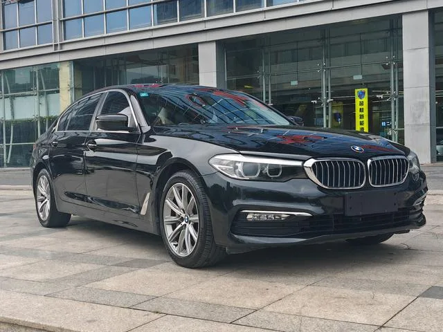 BMW 5 Series 2018 528Li Edición especial listada exterior foto 3 BMW 5 Series 2018 528Li Edición especial listada exterior foto 3