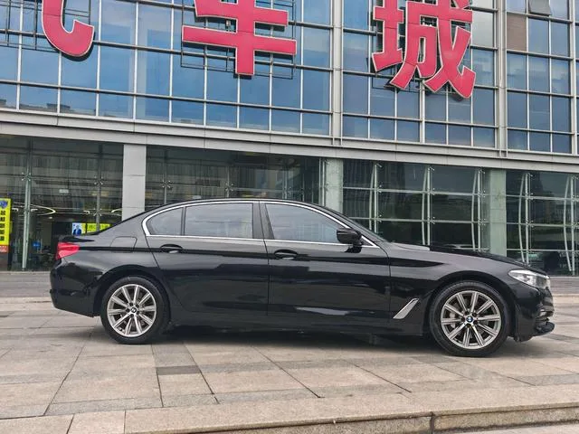 BMW 5 Series 2018 528Li Edición especial listada exterior foto 4 BMW 5 Series 2018 528Li Edición especial listada exterior foto 4