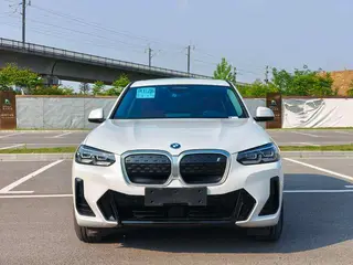 BMW iX3 2024 Líder exterior foto 2 BMW iX3 2024 Líder exterior foto 2