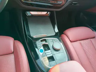 BMW iX3 2024 Líder interior foto 18 BMW iX3 2024 Líder interior foto 18