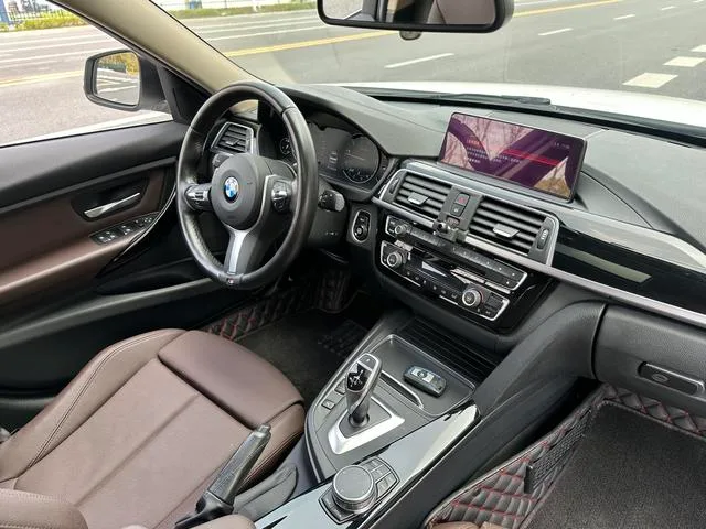 BMW 3 Series 2019 320Li M Ensemble de luxe intérieur photo 16
