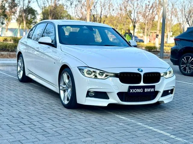 BMW 3 Series 2017 320i M Спортивный экстерьер фото 3