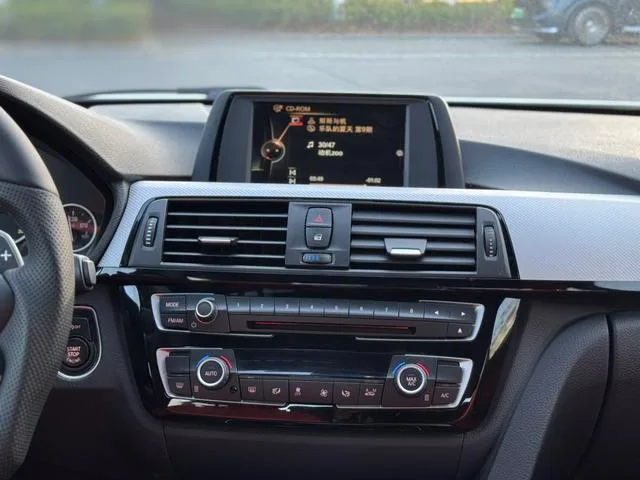 BMW 3 Series 2017 320i M Спортивный экстерьер фото 7