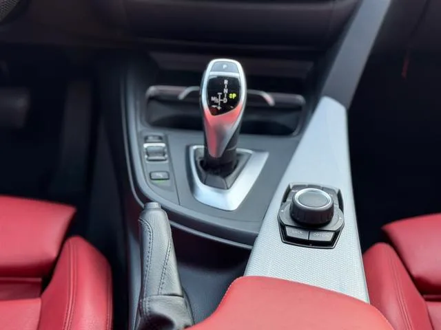 BMW 3 Series 2017 320i M Спортивный экстерьер фото 8