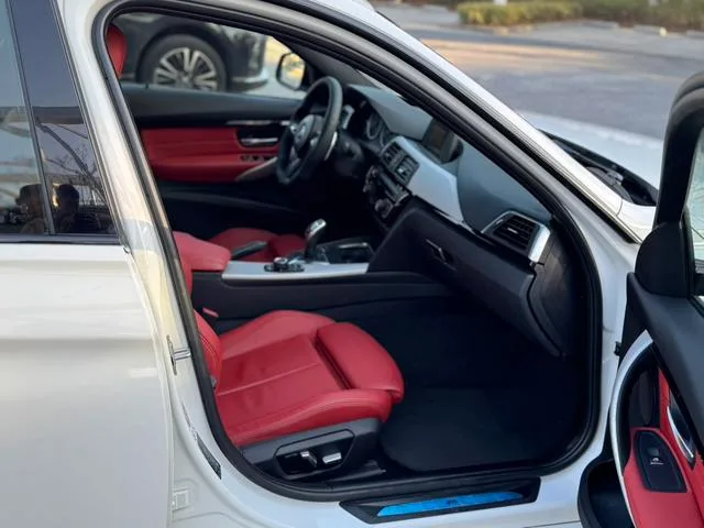 BMW 3 Series 2017 320i M Спортивный экстерьер фото 9