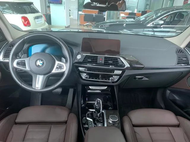 BMW X3 2021 xDrive28i M Conjunto deportivo exterior foto 8 BMW X3 2021 xDrive28i M Conjunto deportivo exterior foto 8