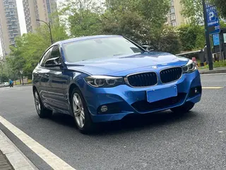 BMW 3 Series GT 2020 320i M Ensemble de sport extérieur photo 3