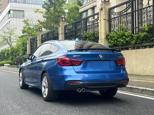 BMW 3 Series GT 2020 320i M Ensemble de sport extérieur photo 4