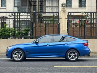 BMW 3 Series GT 2020 320i M Ensemble de sport intérieur photo 7