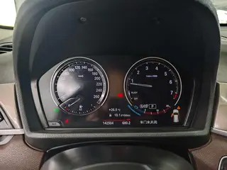 BMW X1 2019 xDrive20Li Tipo de lujo interior foto 13 BMW X1 2019 xDrive20Li Tipo de lujo interior foto 13