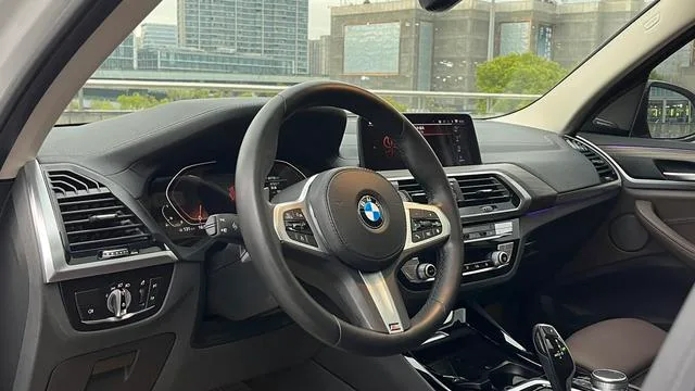 BMW X3 2021 xDrive28i M Sports suit interior photo 12