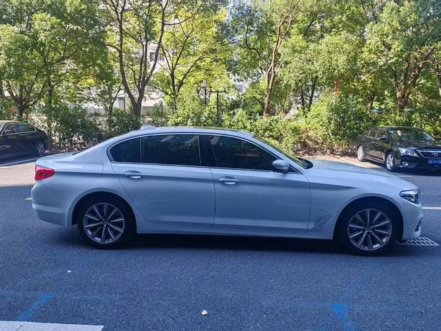 BMW 5 Series 2018 528Li Listing Special Edition exterior photo 3 BMW 5 Series 2018 528Li Listing Special Edition exterior photo 3