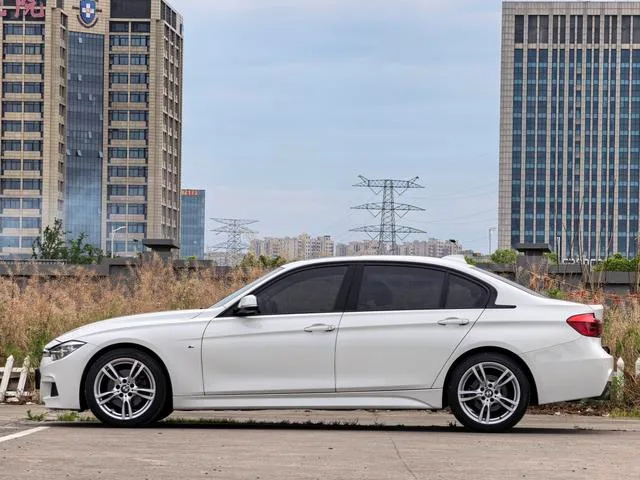 BMW 3 Series 2017 320Li M Спортивный экстерьер фото 4
