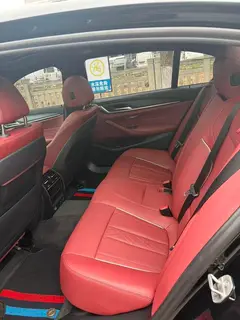 BMW 5 Series 2022 Segundo cambio 535Le M Conjunto deportivo interior foto 7