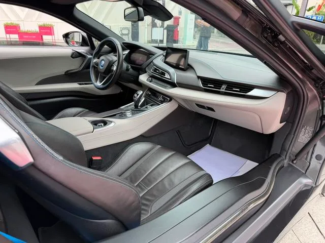 BMW i8 2014 Standard type exterior photo 5 BMW i8 2014 Standard type exterior photo 5
