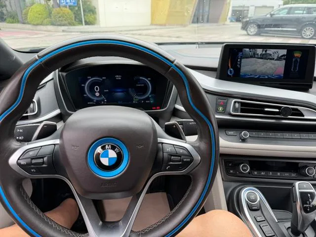BMW i8 2014 Standard type interior photo 9 BMW i8 2014 Standard type interior photo 9