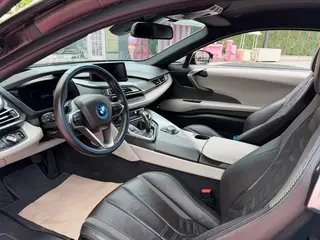 BMW i8 2014 Standard type interior photo 11 BMW i8 2014 Standard type interior photo 11