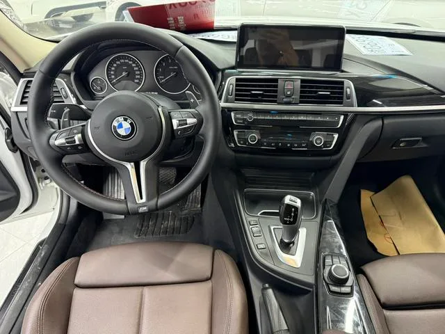 BMW 3 Series 2018 320Li Fashionable exterior photo 5