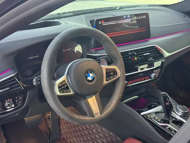 BMW 5 Series 2021 530Li Type de luxe M Ensemble de sport extérieur photo 5