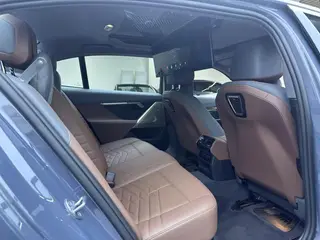 BMW 5 Series 2024 530Li Premium Class M Sports suit interior photo 12 BMW 5 Series 2024 530Li Premium Class M Sports suit interior photo 12