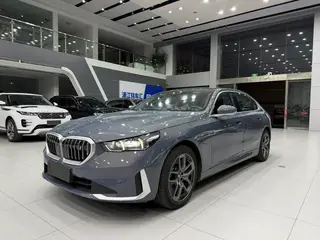 BMW i5 2024 eDrive35L Type de luxe M Ensemble de sport