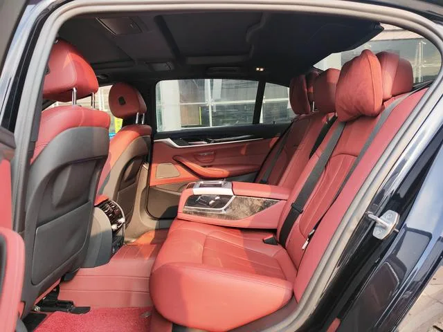 BMW 5 Series 2018 Restyling 530Li Premium Class M Sports suit exterior photo 7 BMW 5 Series 2018 Restyling 530Li Premium Class M Sports suit exterior photo 7