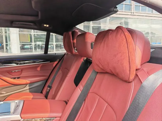 BMW 5 Series 2018 Restyling 530Li Premium Class M Sports suit exterior photo 8 BMW 5 Series 2018 Restyling 530Li Premium Class M Sports suit exterior photo 8