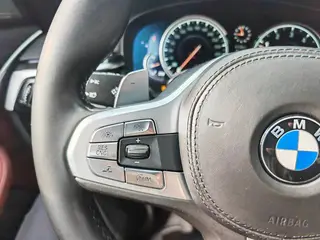 BMW 5 Series 2018 Restyling 530Li Premium Class M Sports suit interior photo 17 BMW 5 Series 2018 Restyling 530Li Premium Class M Sports suit interior photo 17