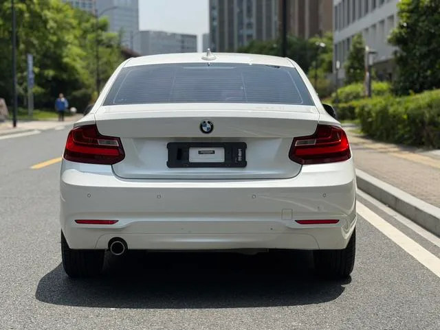 BMW 2 Series 2015 218i extérieur photo 4