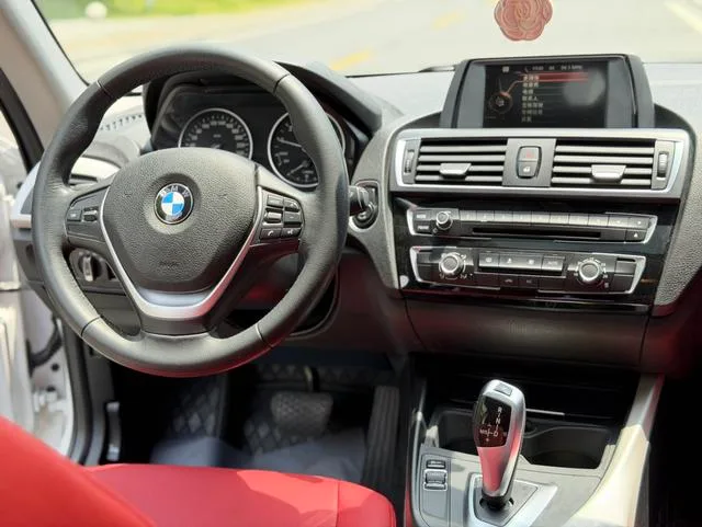 BMW 2 Series 2015 218i intérieur photo 6