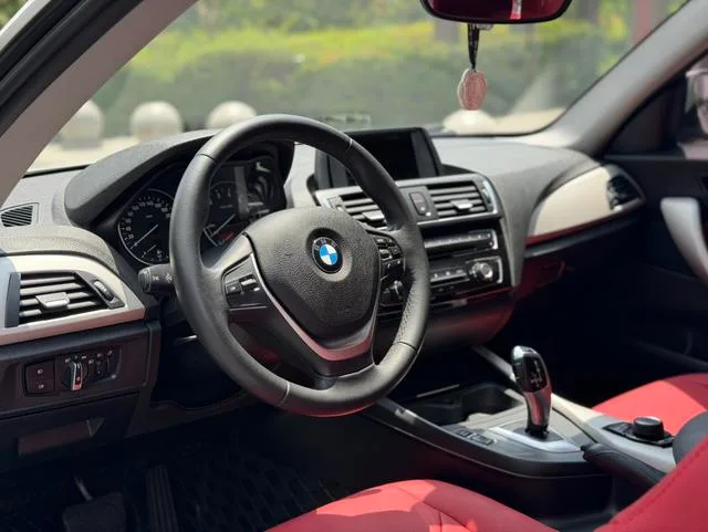 BMW 2 Series 2015 218i intérieur photo 9