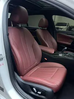 BMW 5 Series 2020 530Li Leading Type M Sports suit interior photo 9