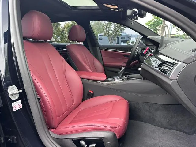 BMW 5 Series 2020 530Li Premium Class M Sports suit exterior photo 6 BMW 5 Series 2020 530Li Premium Class M Sports suit exterior photo 6