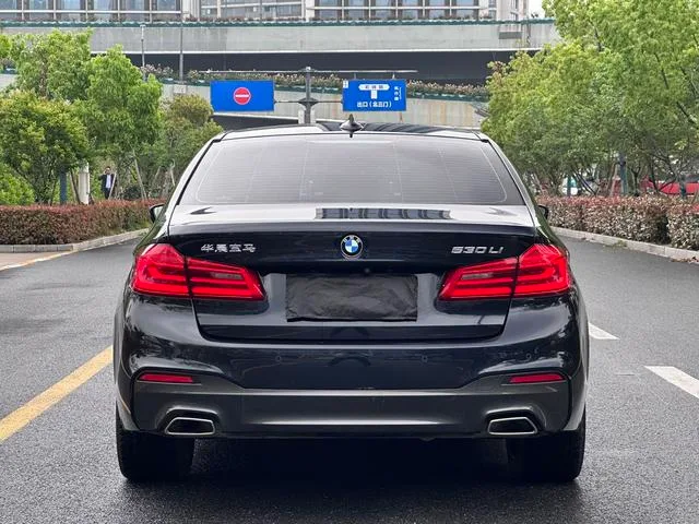 BMW 5 Series 2020 530Li Premium Class M Sports suit interior photo 12 BMW 5 Series 2020 530Li Premium Class M Sports suit interior photo 12