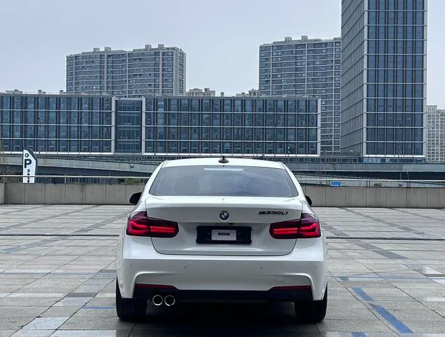 BMW 3 Series 2019 320Li M Sports suit exterior photo 7 BMW 3 Series 2019 320Li M Sports suit exterior photo 7