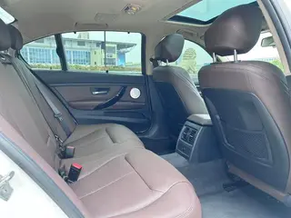 BMW 3 Series 2019 320Li M Sports suit interior photo 15 BMW 3 Series 2019 320Li M Sports suit interior photo 15