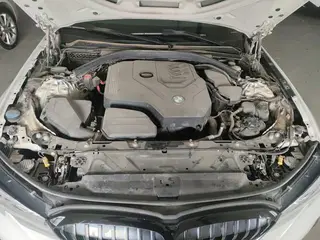 BMW 3 Series 2021 325Li M Спортивный ночной костюм интерьер фото 9