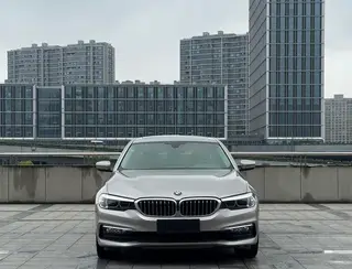 BMW 5 Series 2018 528Li Edición especial listada exterior foto 2 BMW 5 Series 2018 528Li Edición especial listada exterior foto 2