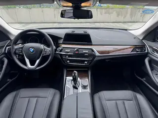BMW 5 Series 2018 528Li Edición especial listada exterior foto 8 BMW 5 Series 2018 528Li Edición especial listada exterior foto 8
